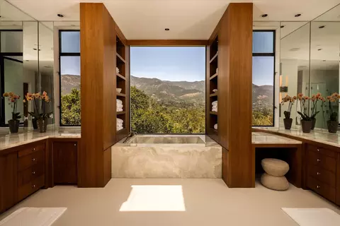 Bath - 356 Woodley Rd, Montecito, CA 93108 photo 1 of 3