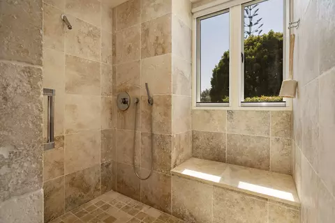Bath - 564 Crocker Sperry Dr, Montecito, CA 93108 photo 2 of 7