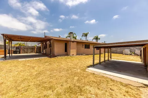 Exterior - 4801 Nipomo Dr, Carpinteria, CA 93013 photo 5 of 7