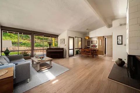 726 Juanita Ave, Santa Barbara, CA 93109
