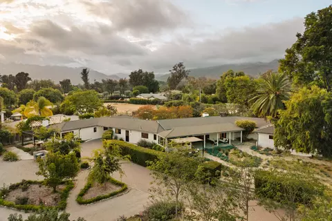 803 Country Club Rd, Ojai, CA 93023