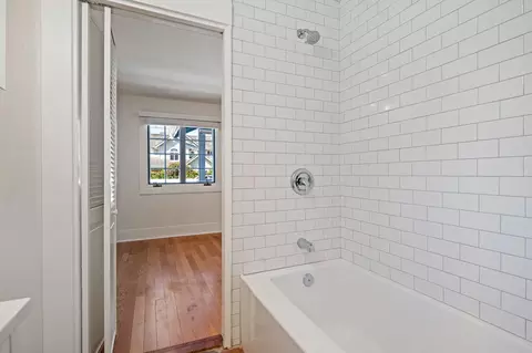 Bath - 4928 8th St, Carpinteria, CA 93013 photo 2 of 3