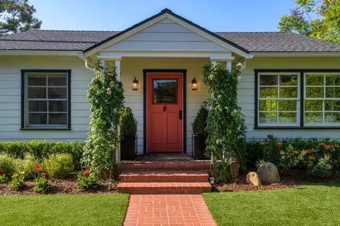 Exterior - 2154 E Valley Rd, Montecito, CA 93108 photo 2 of 9
