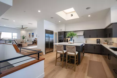 Kitchen - 815 Mandalay Beach Rd, Oxnard, CA 93035 photo 3 of 3