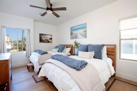 Bedroom - 815 Mandalay Beach Rd, Oxnard, CA 93035 photo 3 of 4
