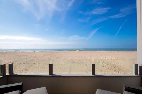 View/Area - 815 Mandalay Beach Rd, Oxnard, CA 93035 photo 2 of 4