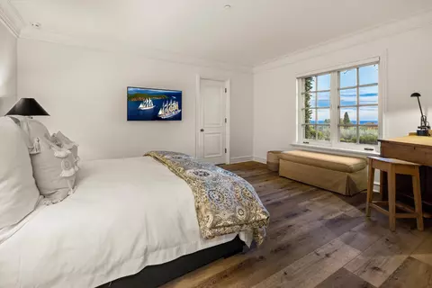 Bedroom - 1502 E Mountain Dr, Montecito, CA 93108 photo 6 of 6