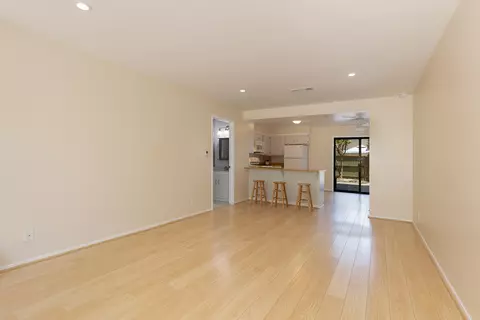 Living - 4407 Catlin Cir UNIT B, Carpinteria, CA 93013 photo 3 of 3