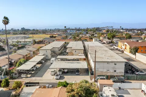 450 Hill St, Oxnard, CA 93033 photo 4