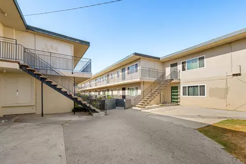 450 Hill St, Oxnard, CA 93033 photo 5