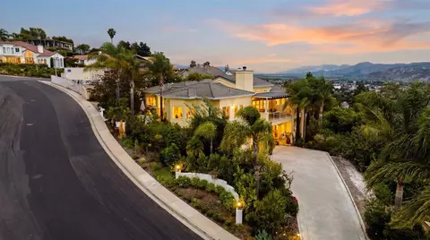 579 Glade Dr, Santa Paula, CA 93060