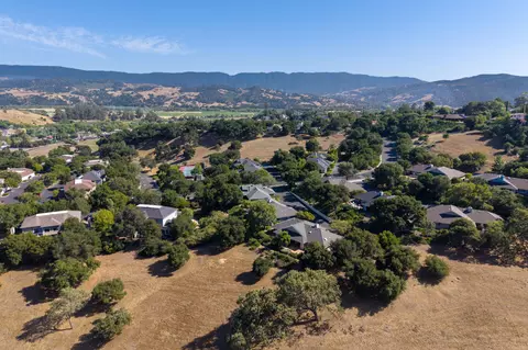 View/Area - 754 Hillside Dr, Solvang, CA 93463 photo 2 of 3