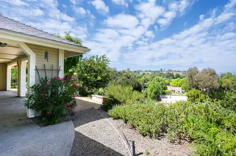 Exterior - 754 Hillside Dr, Solvang, CA 93463 photo 8 of 10