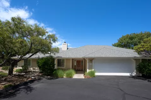 Exterior - 754 Hillside Dr, Solvang, CA 93463 photo 2 of 10