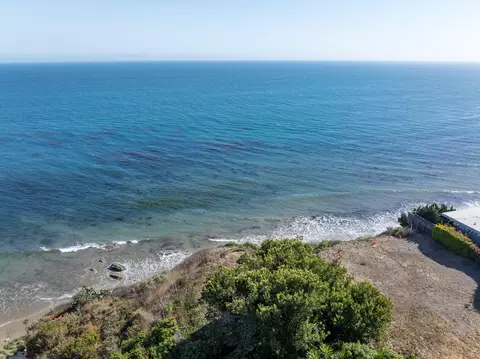 1837 12 El Camino De La Luz, Santa Barbara, CA 93109
