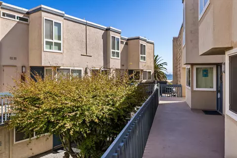 Exterior - 4700 Sandyland Rd UNIT 54, Carpinteria, CA 93013 photo 2 of 3
