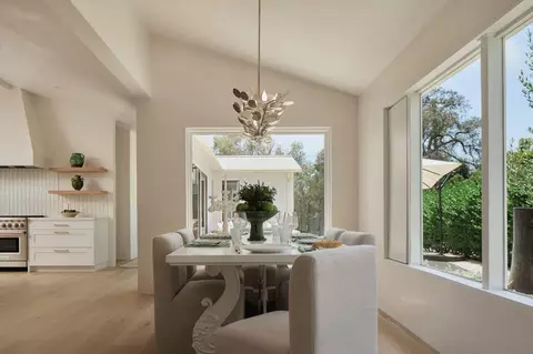 1071 E Mountain Dr, Montecito, CA 93108 photo 11
