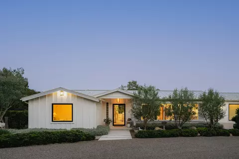 1071 E Mountain Dr, Montecito, CA 93108