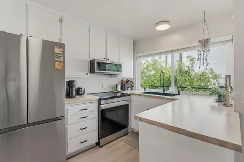 Kitchen - 5455 8th St UNIT 46, Carpinteria, CA 93013 photo 1 of 3
