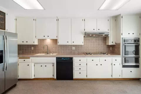 Kitchen - 5575 Cameo Rd, Carpinteria, CA 93013 photo 4 of 4