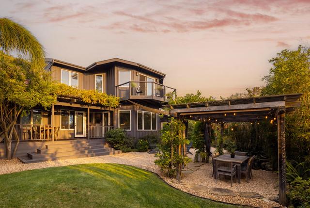 2688 Dorking Pl, Santa Barbara, CA 93105