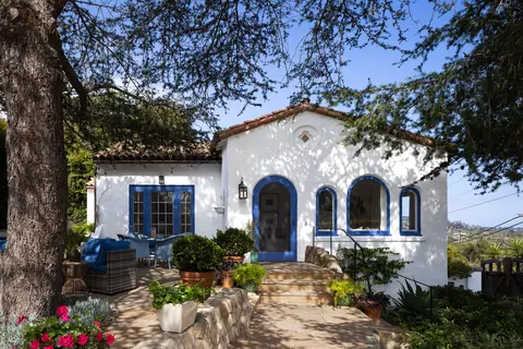 878 Paseo Ferrelo, Santa Barbara, CA 93103