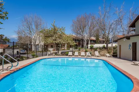 1058 Miramonte Dr #8, Santa Barbara, CA 93109