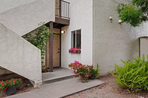1058 Miramonte Dr #8, Santa Barbara, CA 93109