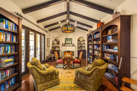 Living - 561 Saddle Ln, Ojai, CA 93023 photo 3 of 6