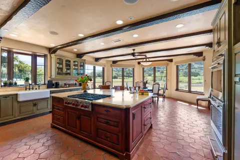 Kitchen - 561 Saddle Ln, Ojai, CA 93023 photo 2 of 6