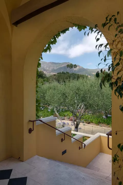 Exterior - 1130 Garden Ln, Montecito, CA 93108 photo 5 of 13