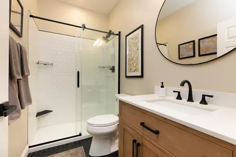 Bath - 702 Hillside Dr, Solvang, CA 93463 photo 2 of 2