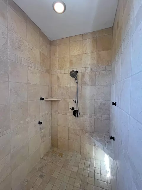 Bath - 3300 Catalina Rd, Lompoc, CA 93436 photo 4 of 11