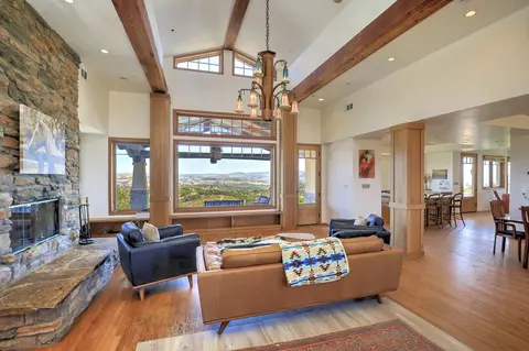 Living - 3300 Catalina Rd, Lompoc, CA 93436 photo 3 of 4