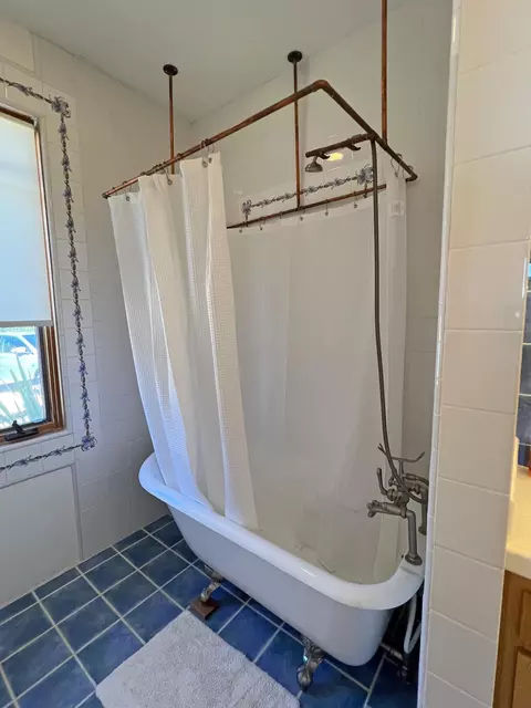Bath - 3300 Catalina Rd, Lompoc, CA 93436 photo 8 of 11