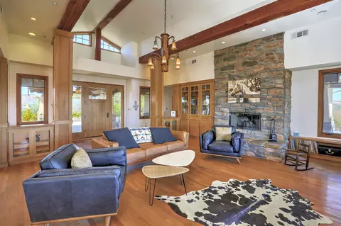 Living - 3300 Catalina Rd, Lompoc, CA 93436 photo 1 of 4