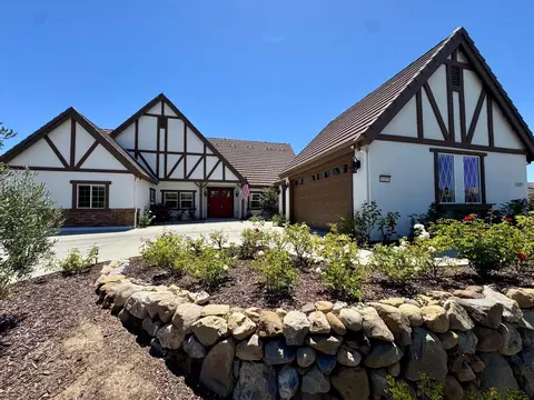 1227 Hans Park Trl, Solvang, CA 93463