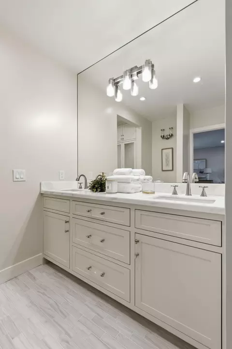 Bath - 43 Seaview Dr, Montecito, CA 93108 photo 6 of 6