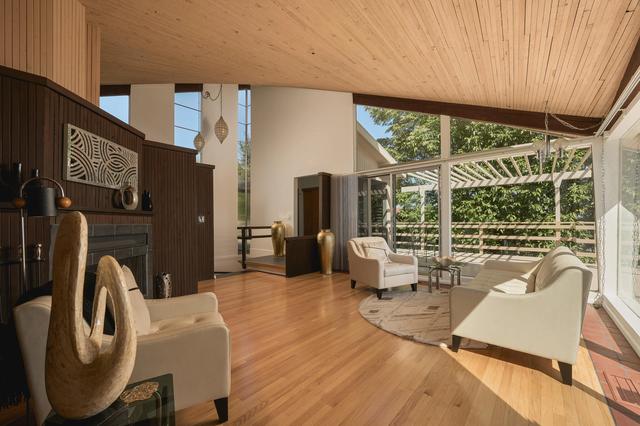 395 Loma Media Rd, Santa Barbara, CA 93103