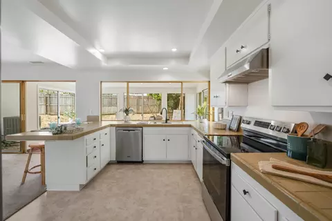 Kitchen - 7286 Georgetown Rd, Goleta, CA 93117 photo 3 of 3