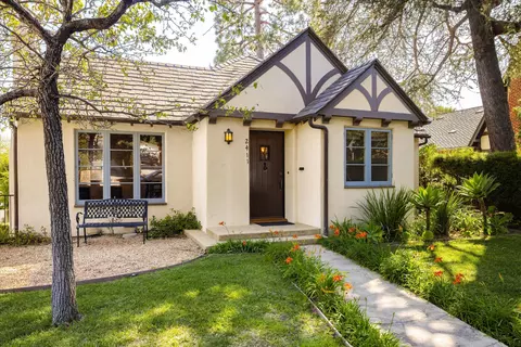2411 Anacapa St, Santa Barbara, CA 93105