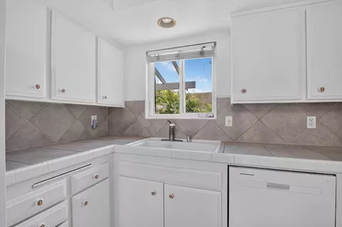 Kitchen - 901 N Z St, Lompoc, CA 93436 photo 11 of 11