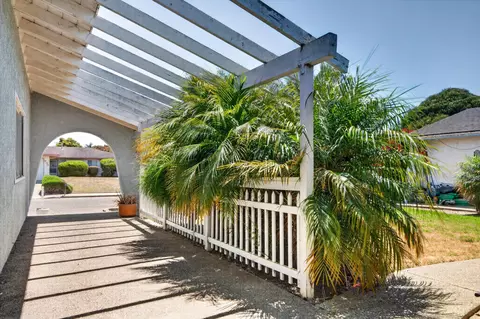 Exterior - 901 N Z St, Lompoc, CA 93436 photo 4 of 7