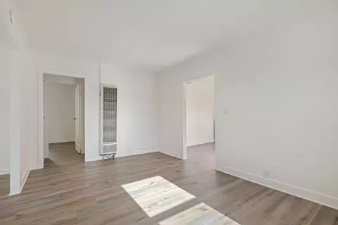 Living - 4633 9th St, Carpinteria, CA 93013 photo 5 of 8