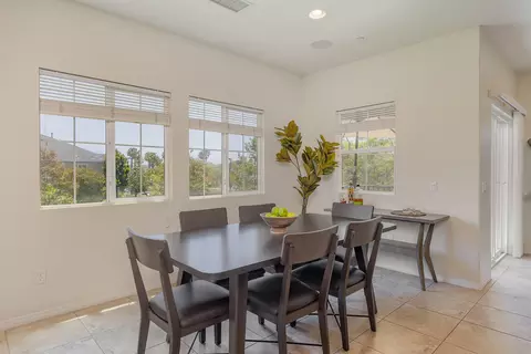 Dining - 735 Garonne St, Oxnard, CA 93036 photo 1 of 1