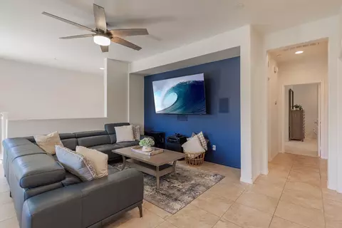 Living - 735 Garonne St, Oxnard, CA 93036 photo 2 of 2