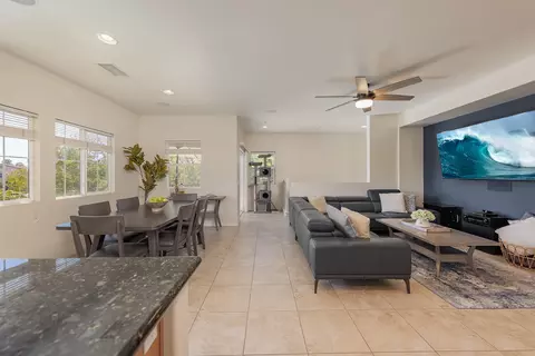Living - 735 Garonne St, Oxnard, CA 93036 photo 1 of 2