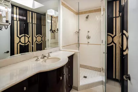 Bath - 526 San Ysidro Rd # A, Montecito, CA 93108 photo 2 of 2