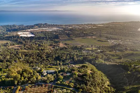 View/Area - 7357 Shepard Mesa Rd, Carpinteria, CA 93013 photo 2 of 2