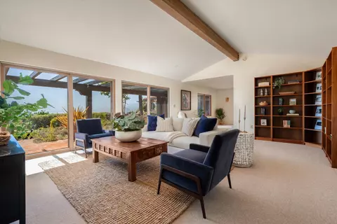 Living - 7357 Shepard Mesa Rd, Carpinteria, CA 93013 photo 7 of 9